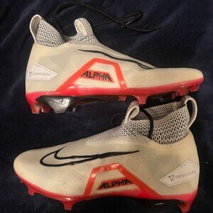 NIKE FOOTBALL CLEATS